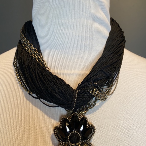 Bea Valdes choker statement piece